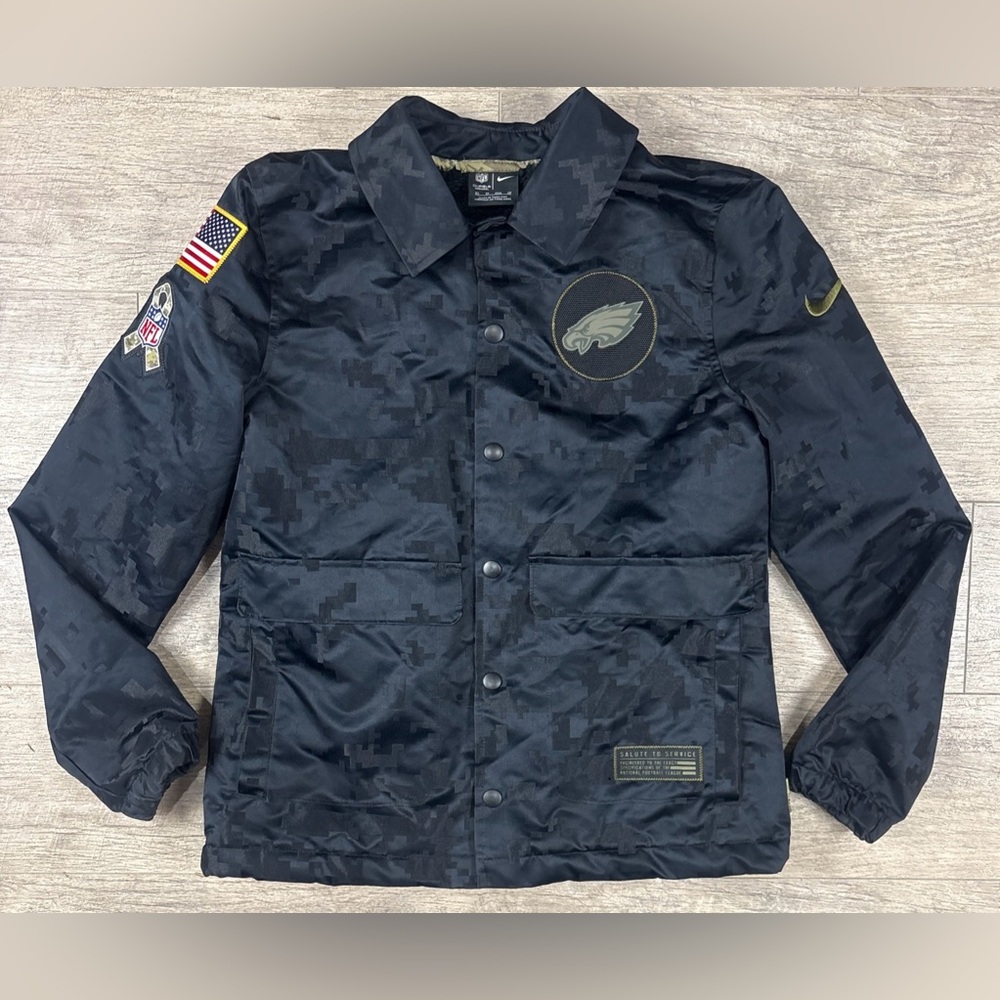 Nike Philadelphia Eagles Jacket Womens XS Camo Salute To Service Fleece Lined